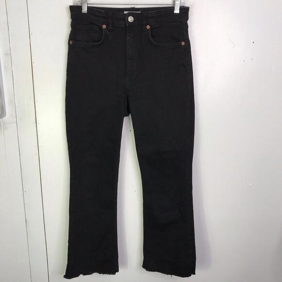 Zara Jeans Womens 8 Cropped Raw Hem Stretch Slight Flare Black Capsule Fall - Picture 1 of 8